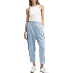 Ankle Jeans