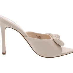 Bow Pumps