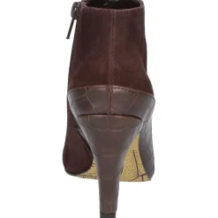 Brennan Suede Round Toe Ankle Boots