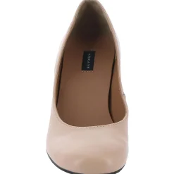 Flatter Evening Pumps