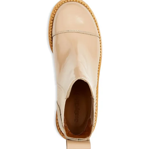 Lugged Sole Pull On Chelsea Boots