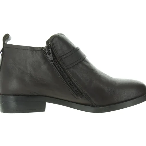 MAVERICK Buckle Leather Ankle Boots