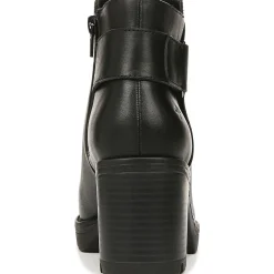 Veeda Ankle Boots