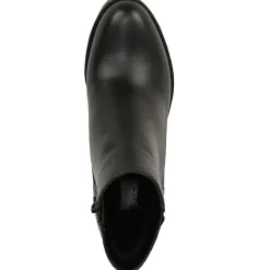 Veeda Ankle Boots